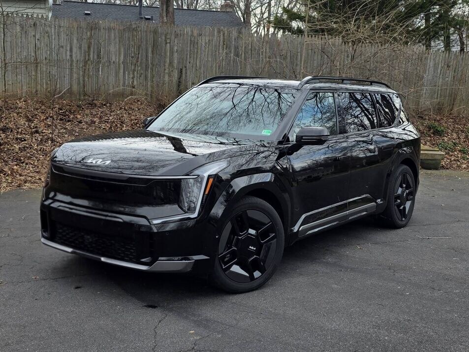 Kia EV9 Price in Pakistan