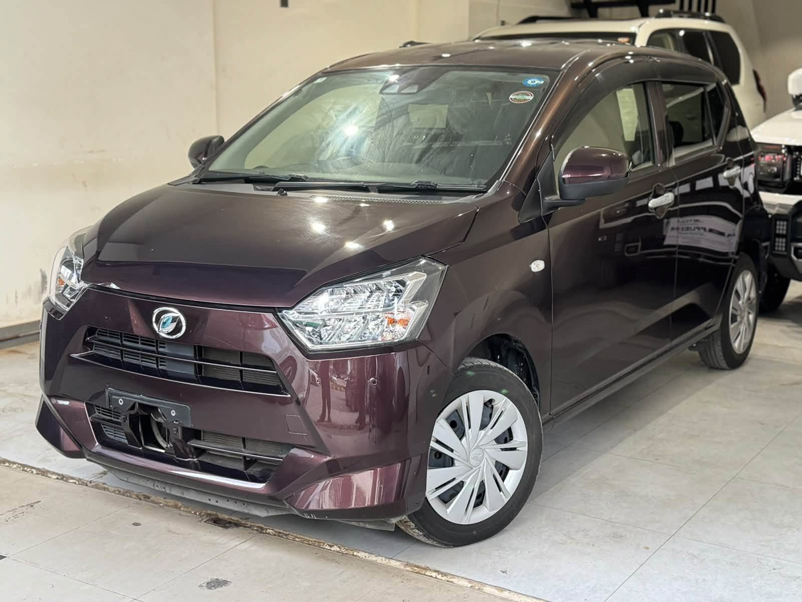 Hatchback Cars in Pakistan